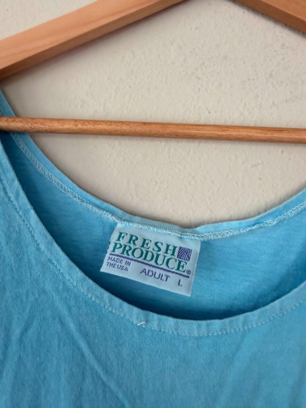Vintage Fresh Produce Outer Banks Fish Tank Top — Made in USA, Sz L - Picture 2 of 6